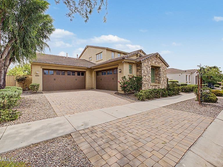 10723 E DEAWALTER Avenue photo 3