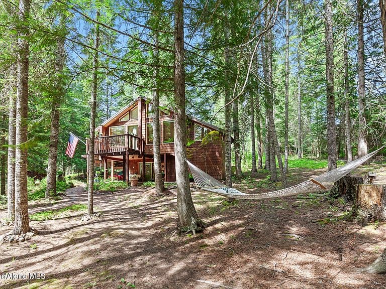 51 Paradise Ln photo 2