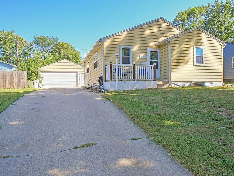 3104 E Claudette Dr photo 2