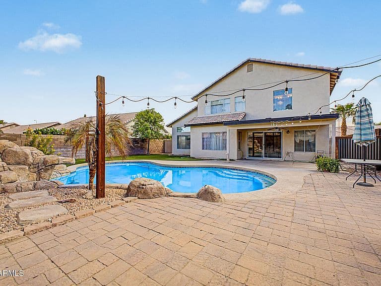 1360 W GAIL Drive photo 4
