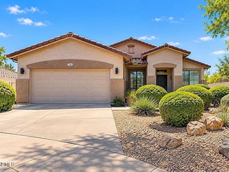7368 E DESERT VISTA Road photo 2