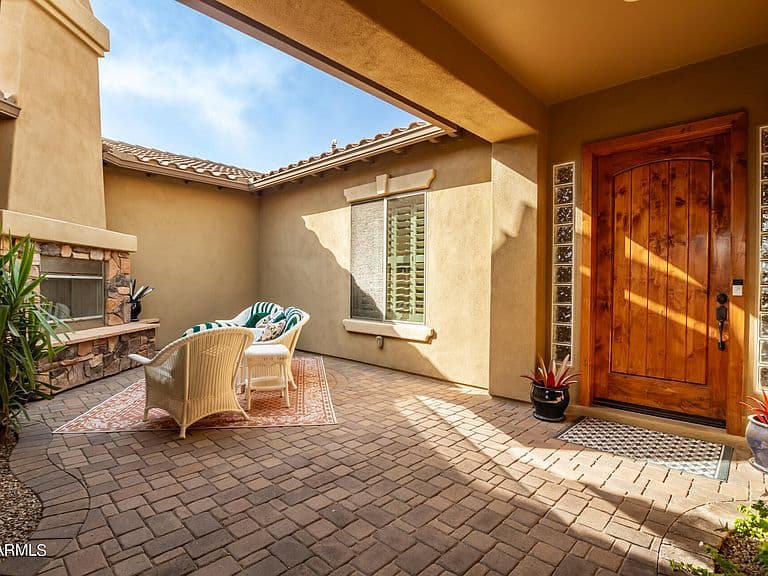 18068 W NARRAMORE Road photo 5