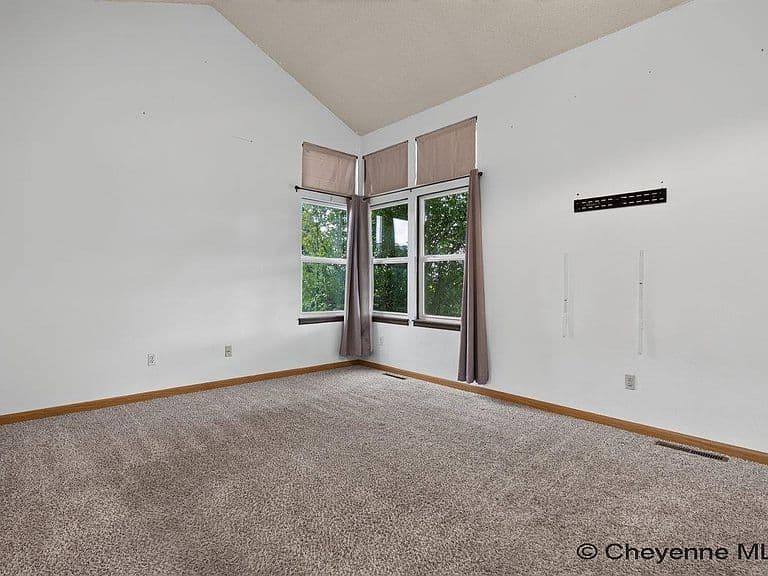 5506 Liberty St photo 5