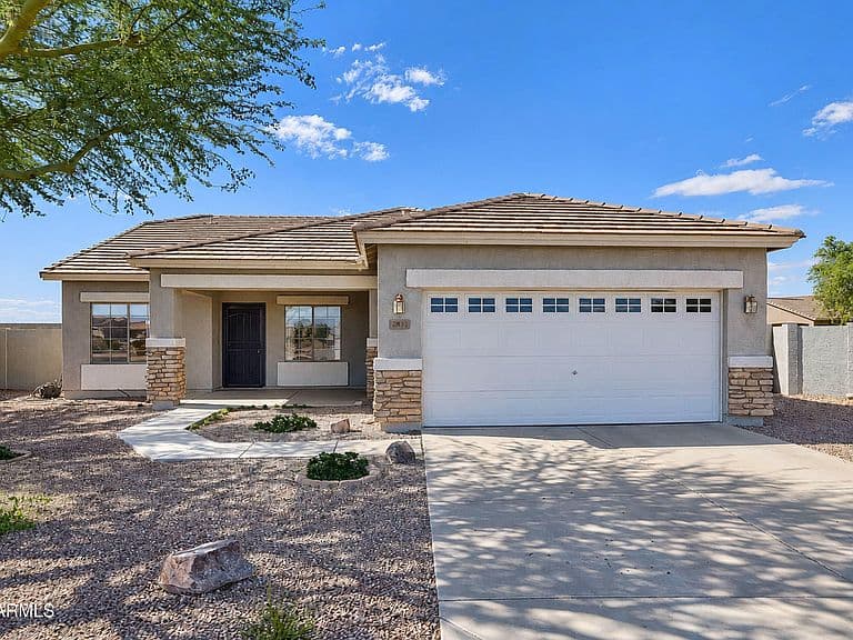 2831 N BANDURA Drive photo 4