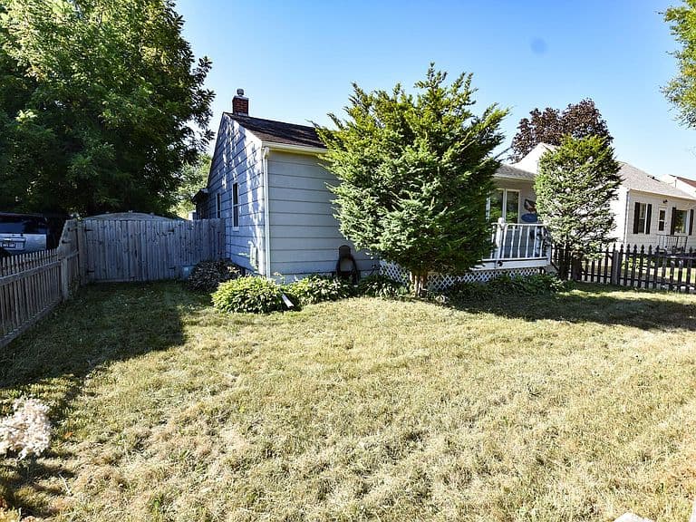1630 11th Ave S photo 1