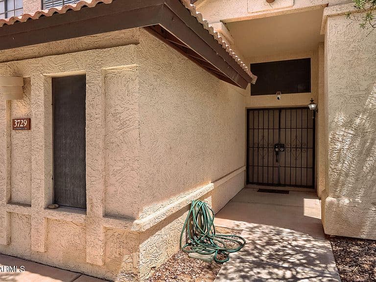 3729 N COPENHAGEN Drive photo 2