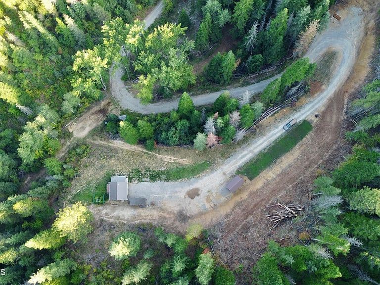 915 Terror Gulch Rd photo 4