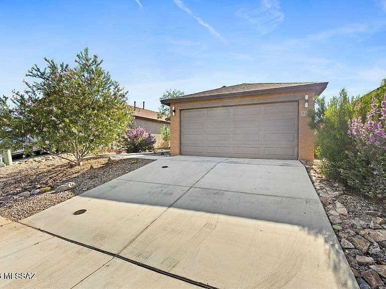 6373 S Ambarella Dr photo 2