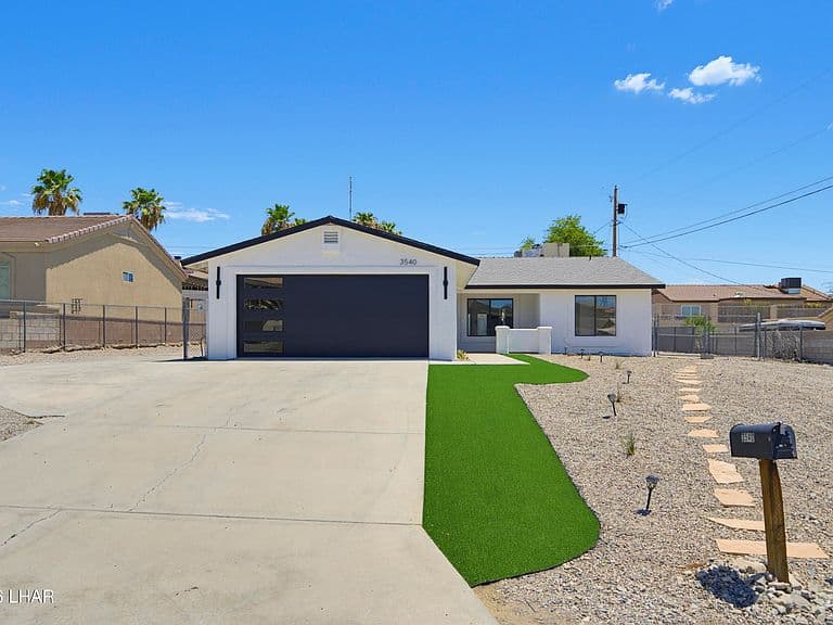 3540 Enduro Dr photo 1
