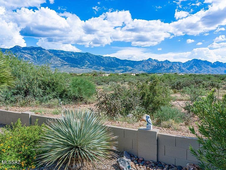 63333 E Harmony Dr photo 1
