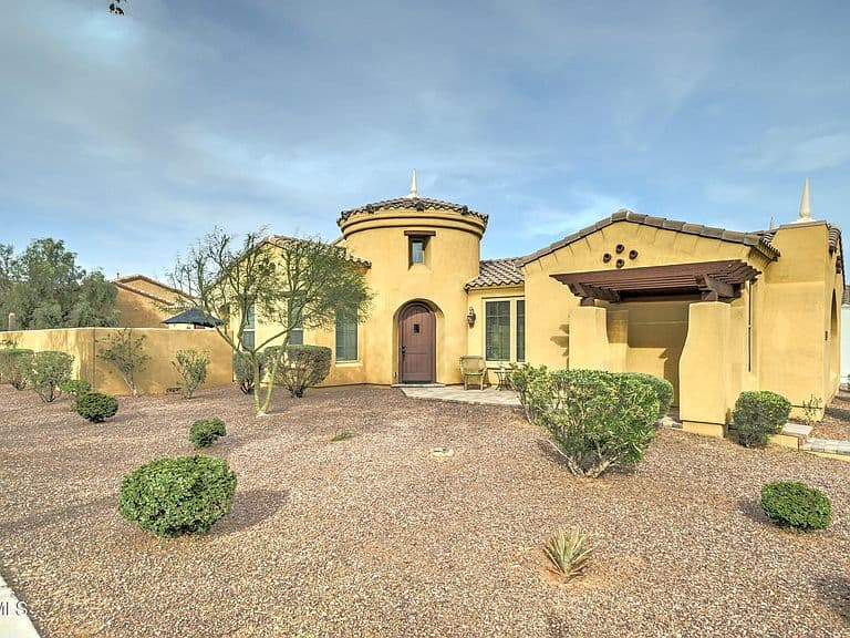 20930 W Sunrise Lane photo 1