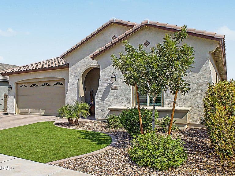 2864 W SANTA FE Drive photo 3