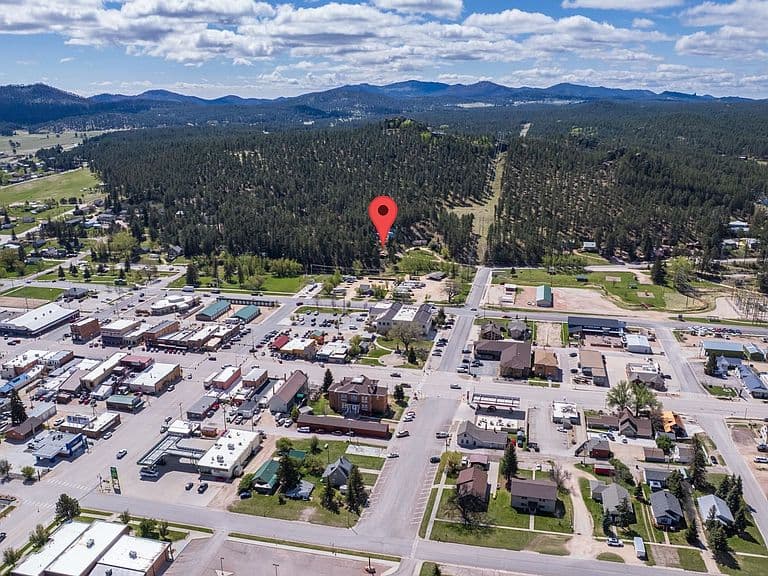 475 Gordon St photo 5