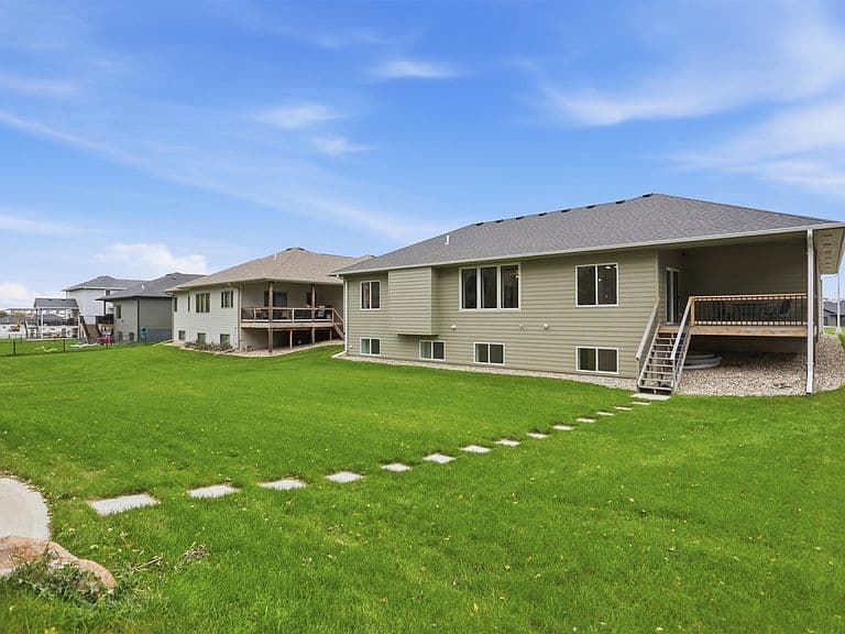 2205 S Saddle Ridge Dr photo 4
