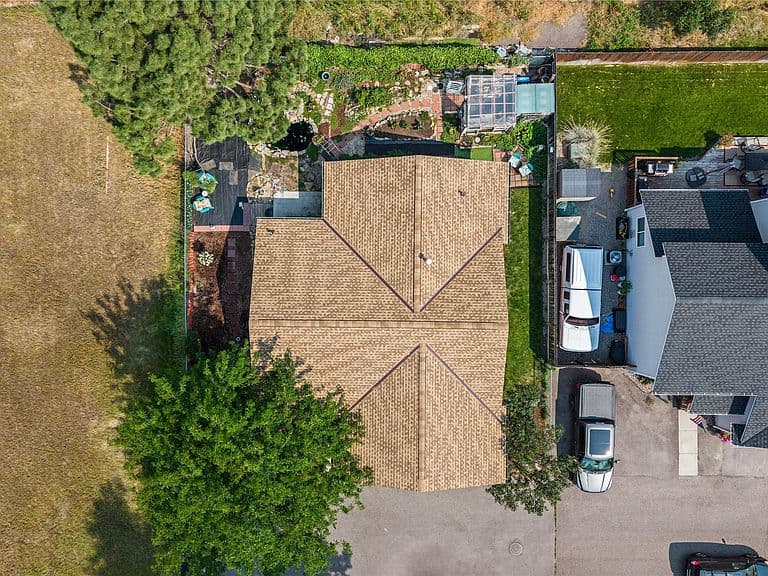 209 N Johnson St photo 5