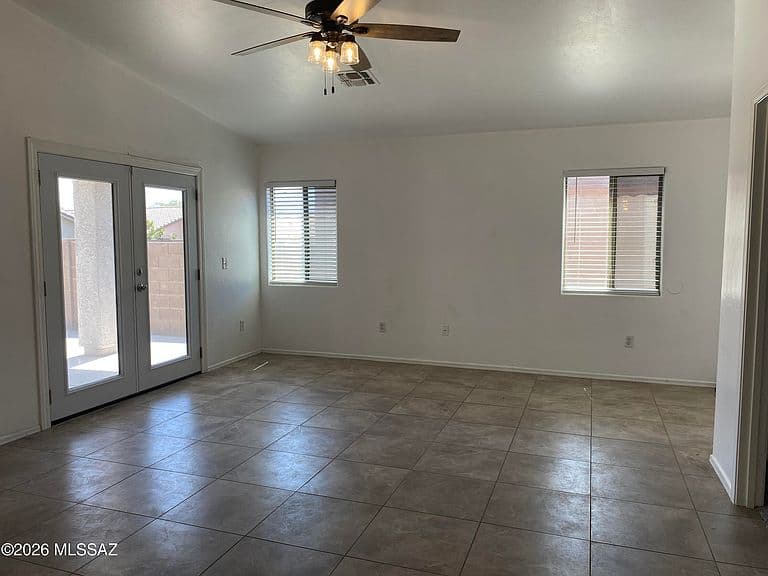 11117 W Golden Willow Dr photo 2