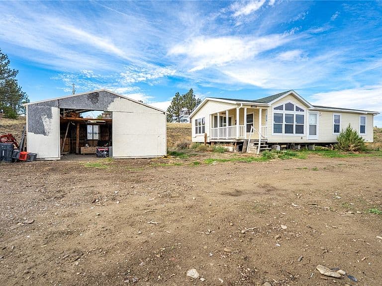 63 E Sunshine Rd photo 2