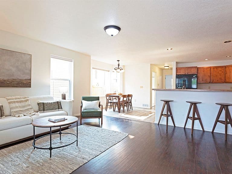 2233 Mount Ave #A photo 2