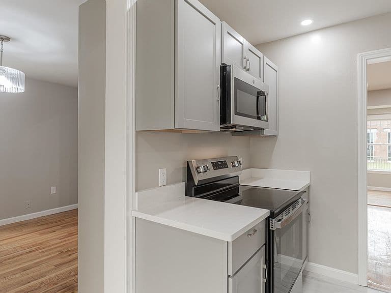 345 Marlboro Street photo 5