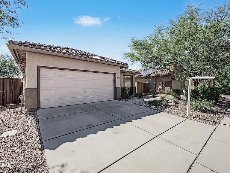 1851 W KURALT Drive photo 4