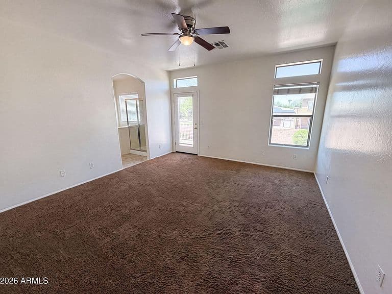 17268 W ELAINE Drive photo 4