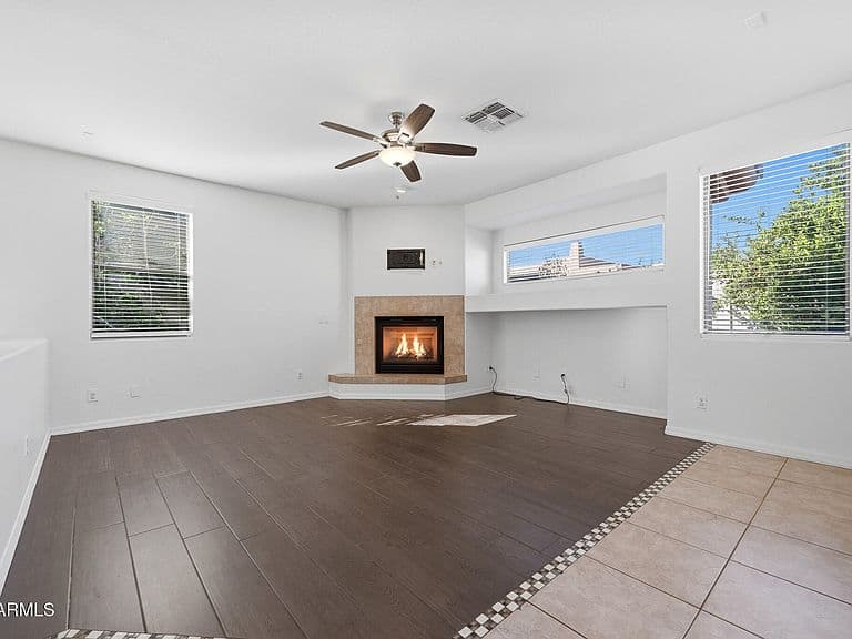 14604 W CLARENDON Avenue photo 5