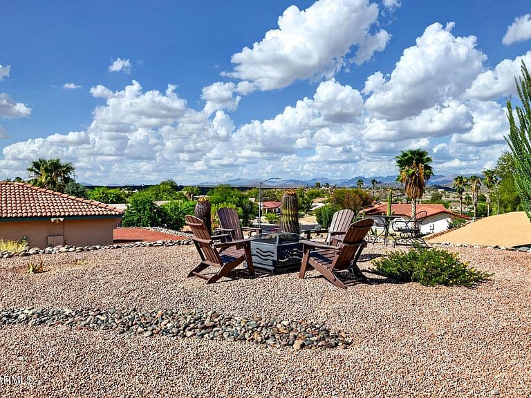 502 N SIERRA VISTA Drive photo 3