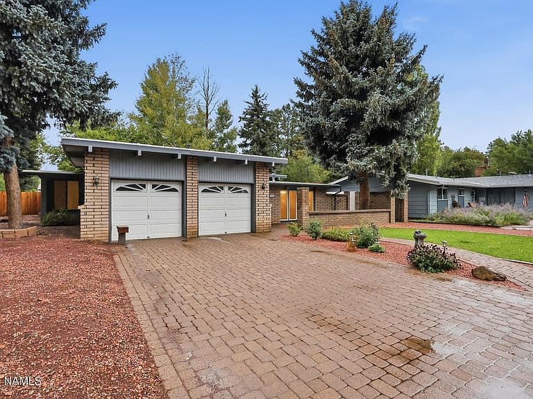 1660 W Stevanna Way photo 4