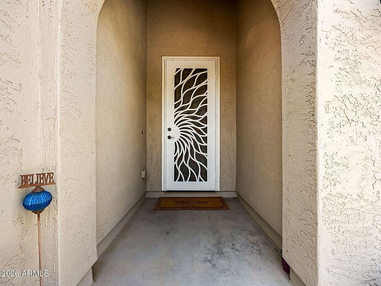 18053 W MONTECITO Avenue photo 4