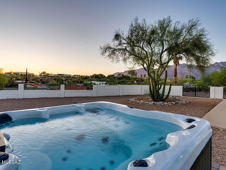 4554 N Avenida Del Cazador photo 5