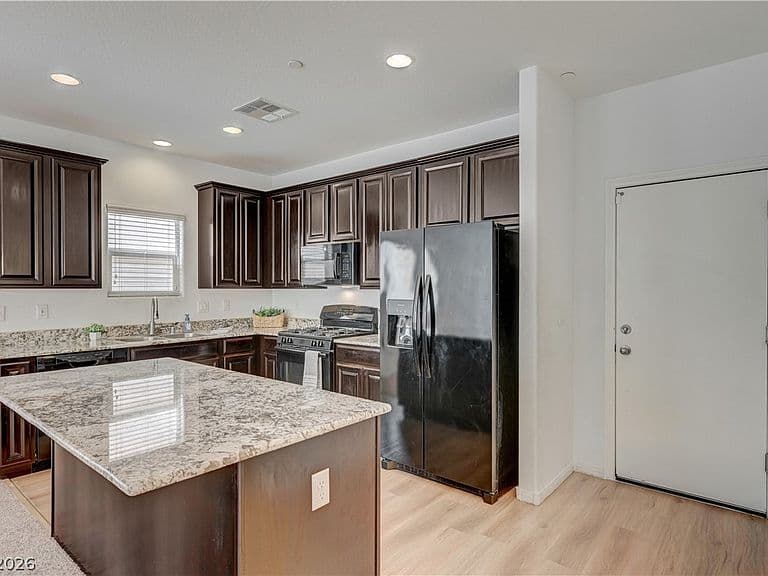 7760 Petite Pillar Ct photo 5