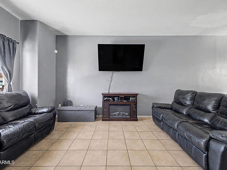 2300 E MAGMA Road #167 photo 3