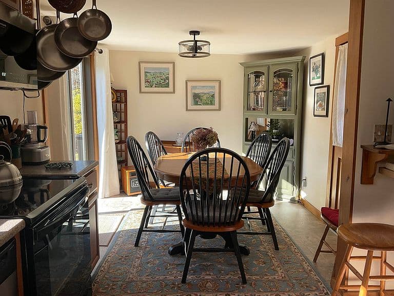 8 Richmond Road photo 4