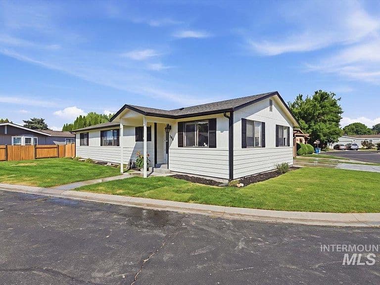 590 S Malaga Ln photo 3