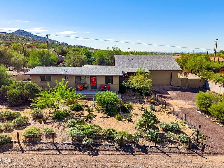 5929 E SURREY Drive photo 2