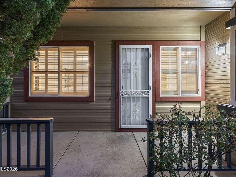 1611 Brentworth Way photo 4