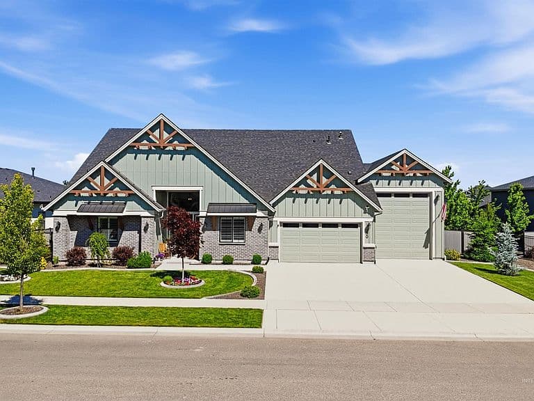 239 S Eagles Roost Way photo 3