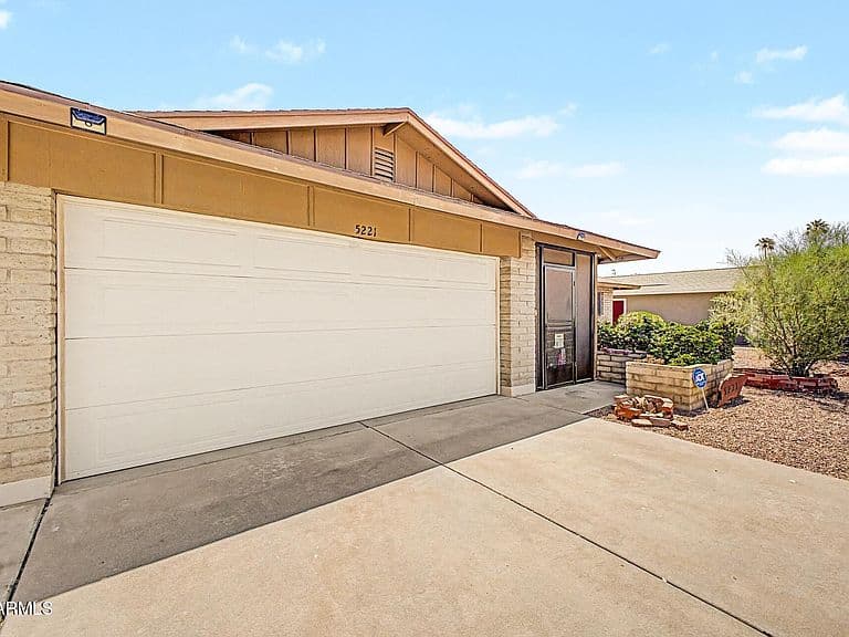 5221 W EVANS Drive photo 4