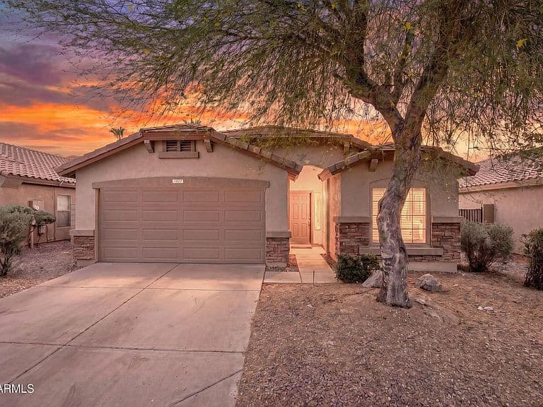 11822 W FLANAGAN Street photo 2