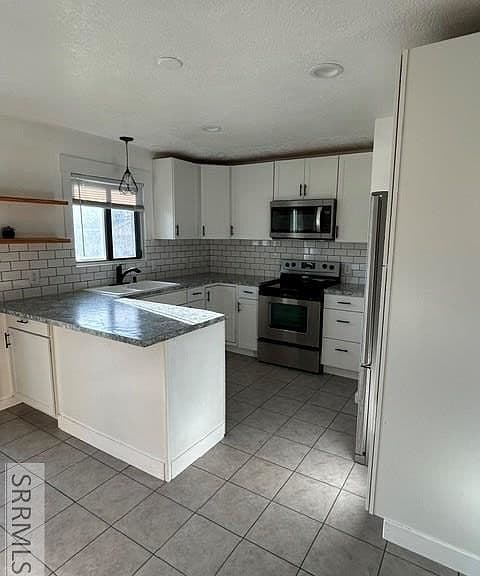 440 Shelley Ave photo 3