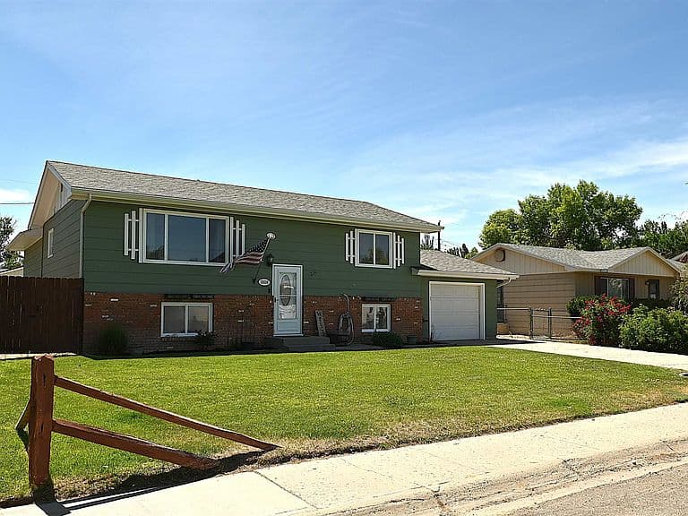 1808 Bower Ave photo 2