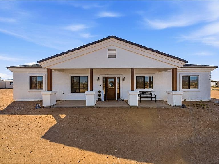 854 S Salt Place photo 2