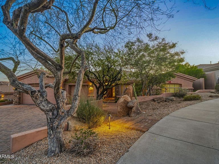 27562 N 83RD Glen photo 2