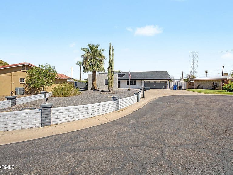 3710 E ARBOR Circle photo 2