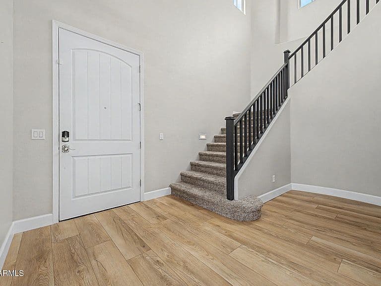 10723 E DEAWALTER Avenue photo 5