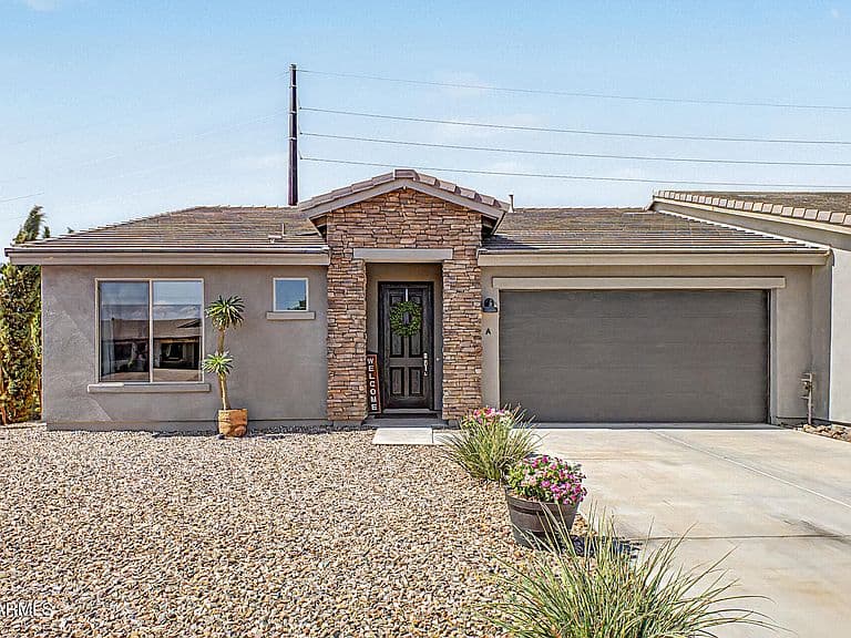 16913 E ALAMOSA Avenue #A photo 2