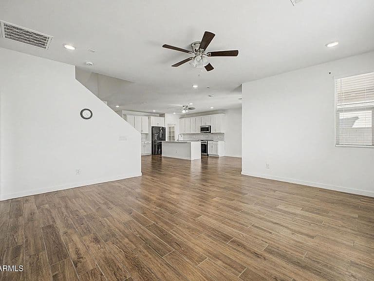 17439 W FULTON Street photo 5
