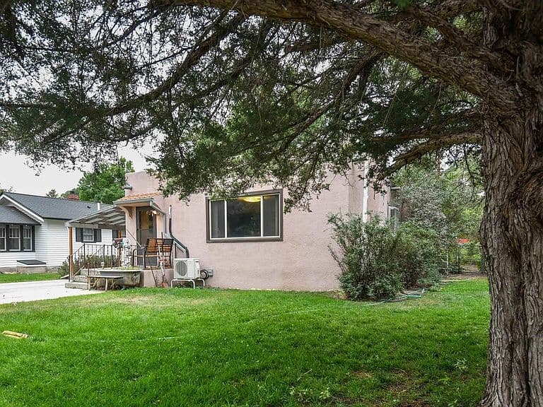 908 Canyon Ave photo 1