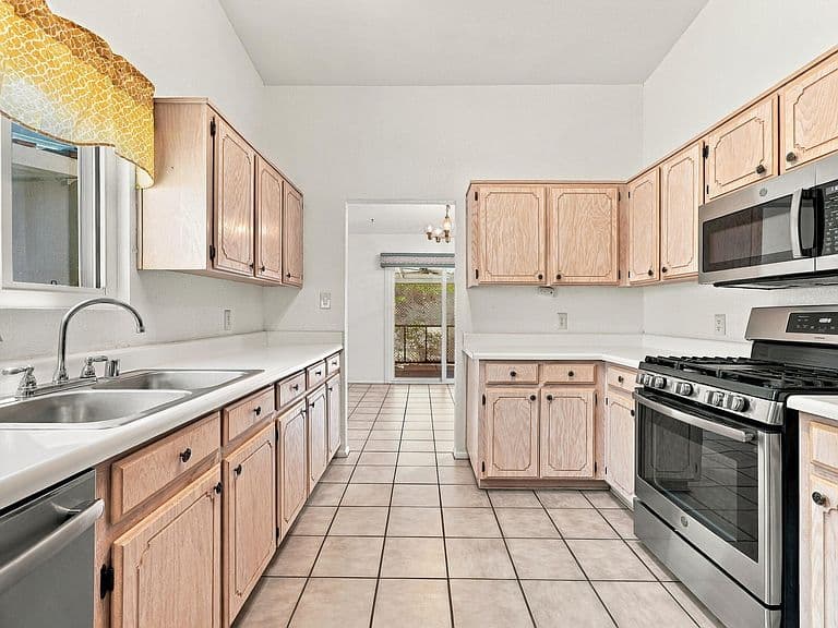 5518 E Hereford Road photo 5