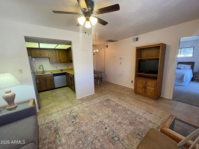 827 E LANCASTER Circle photo 4